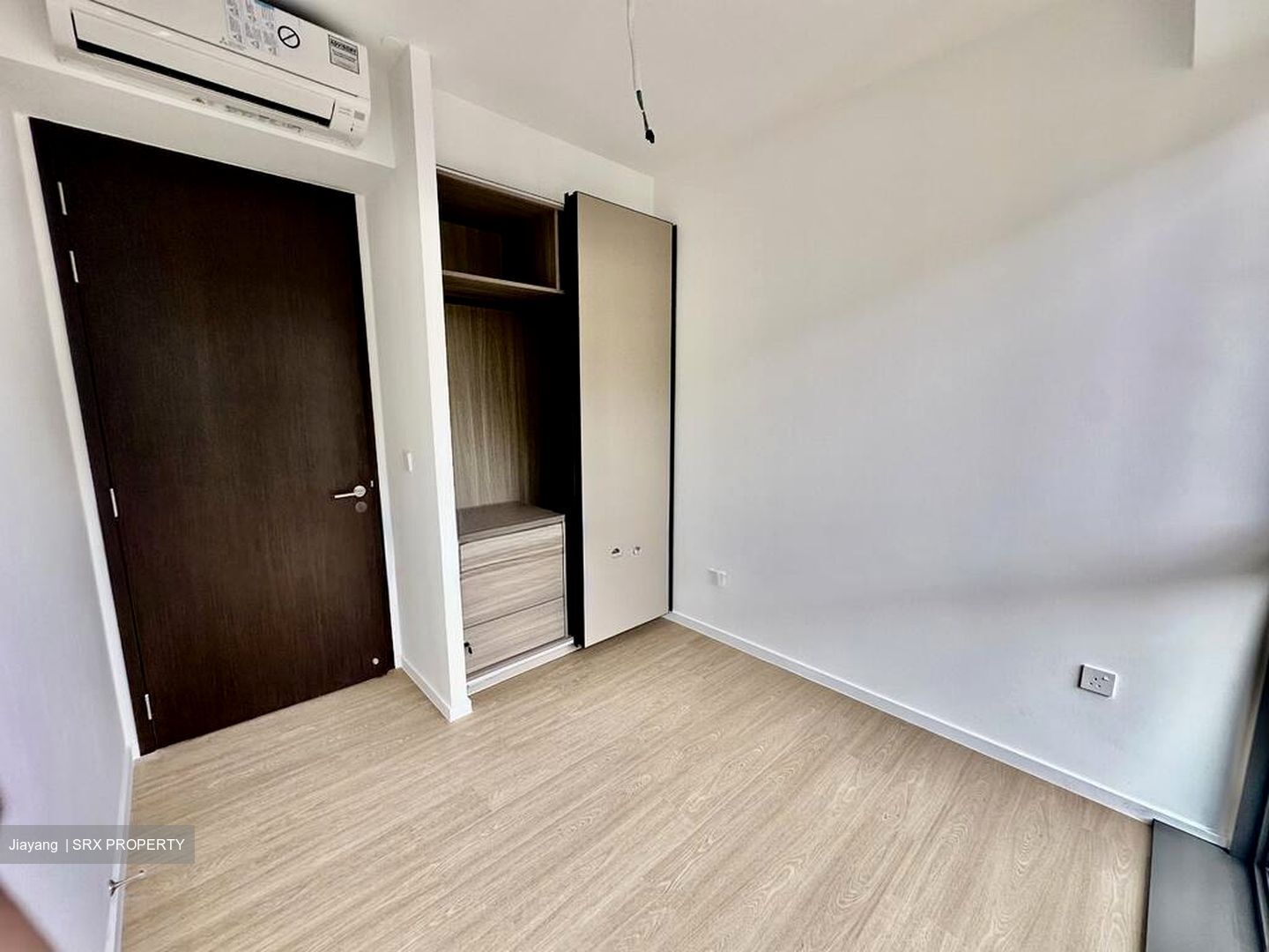 Tenet (D18), Condominium #502407101